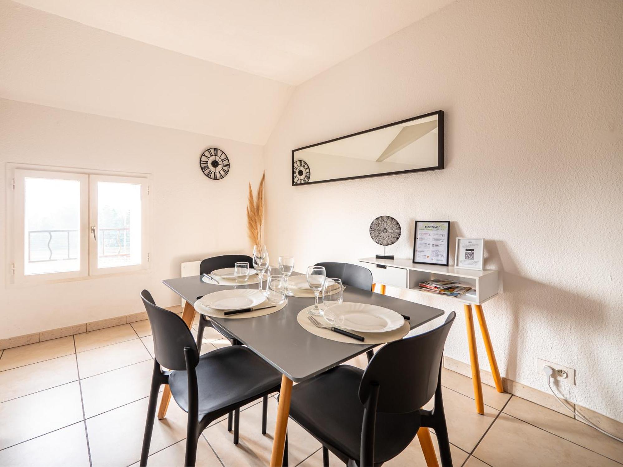 Appartement Chaleureux Avec 2 Grandes Chambres Saint-Rambert-dʼAlbon المظهر الخارجي الصورة